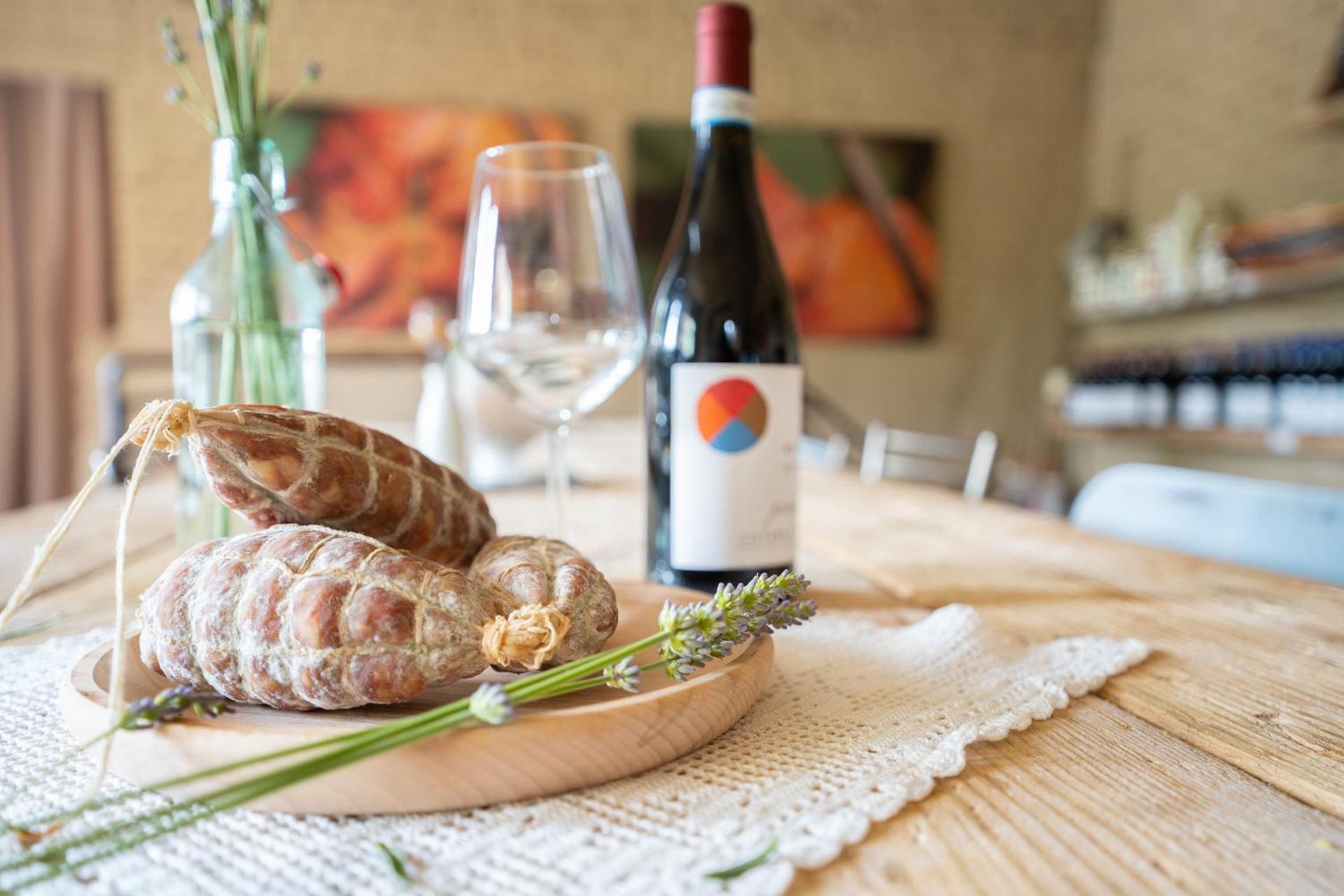Ca'Du Lin - Jacuzzi Bed and Breakfast Cisterna dʼAsti Εξωτερικό φωτογραφία